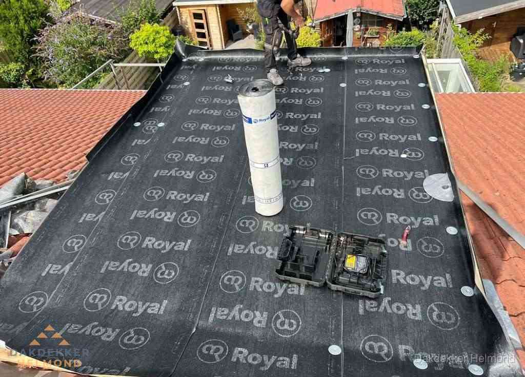 Dakrenovatie met Royal onderdak op plat dak in Helmond