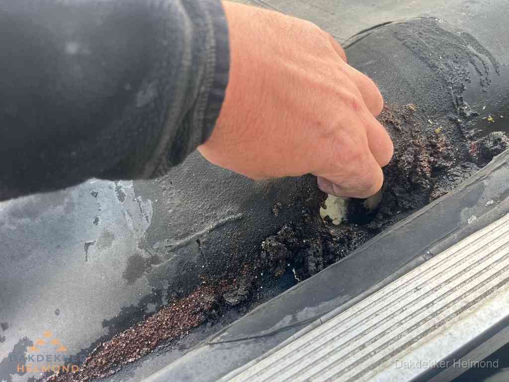 Plat Dak Reparatie Helmond